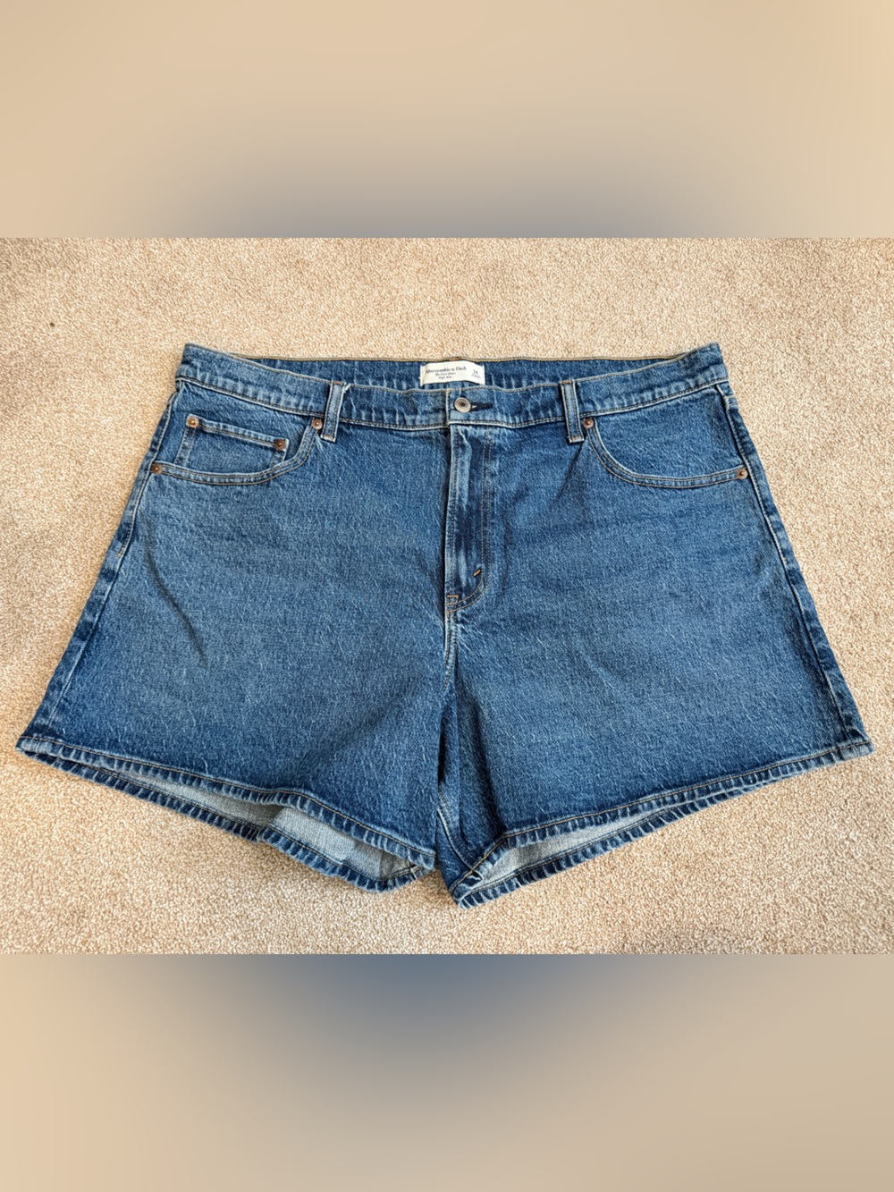 Abercrombie and Fitch The Dad Short High Rise 34/18
